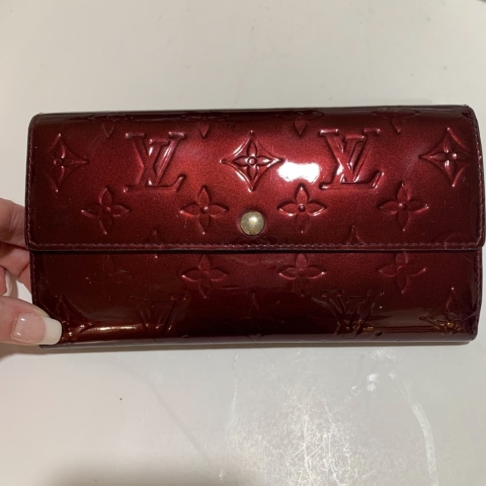 EUC Louis Vuitton Wallet Burgundy Vernis
